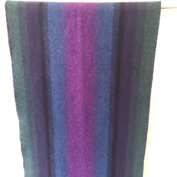 Beautiful Wool Men’s Duchamp Scarf. - Picture 2 of 4